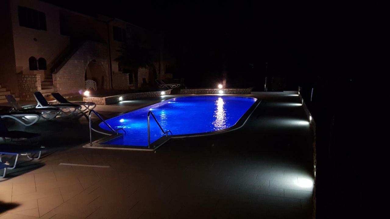 Holiday Home Marina Kaštelir المظهر الخارجي الصورة