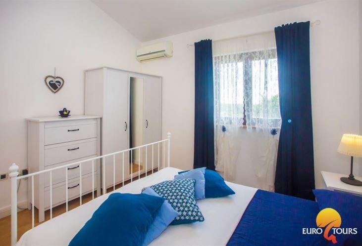 Holiday Home Marina Kaštelir المظهر الخارجي الصورة
