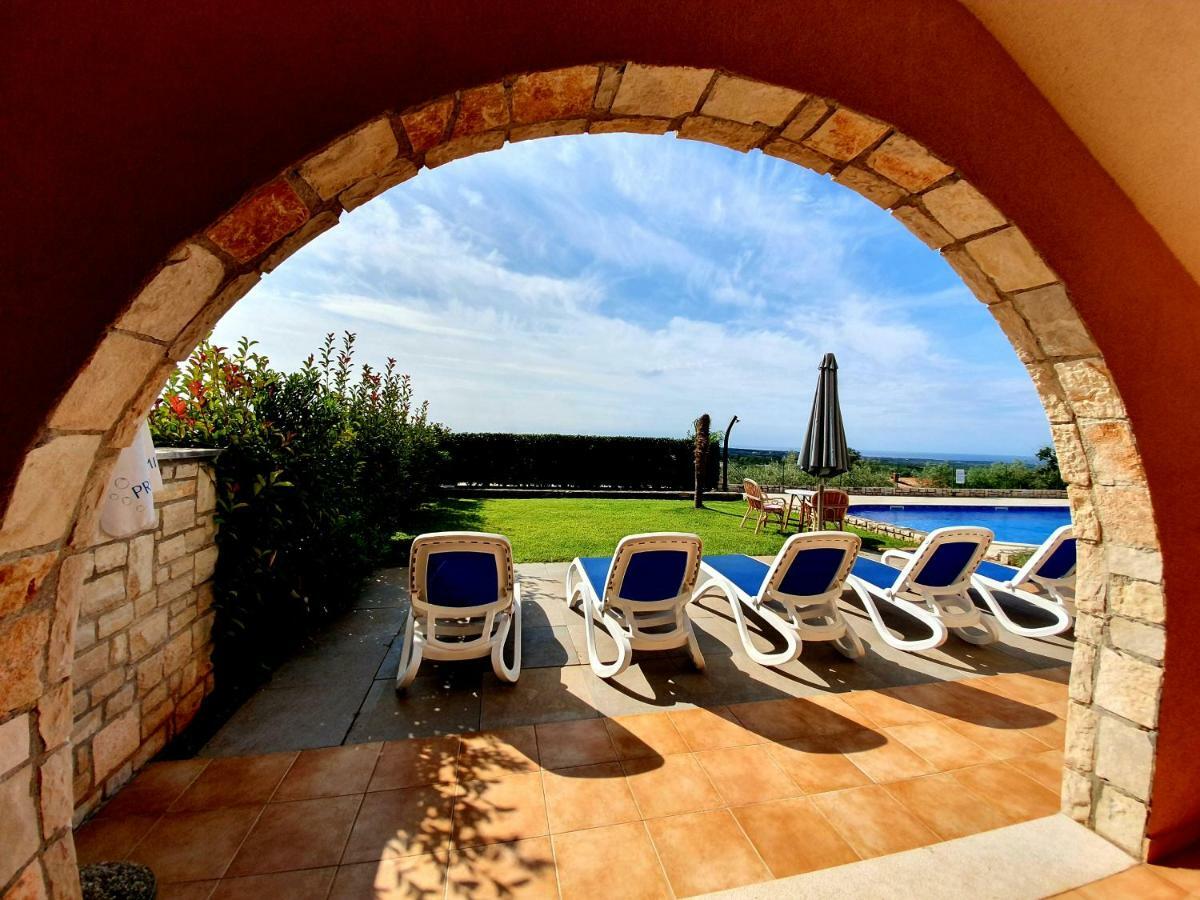 Holiday Home Marina Kaštelir المظهر الخارجي الصورة